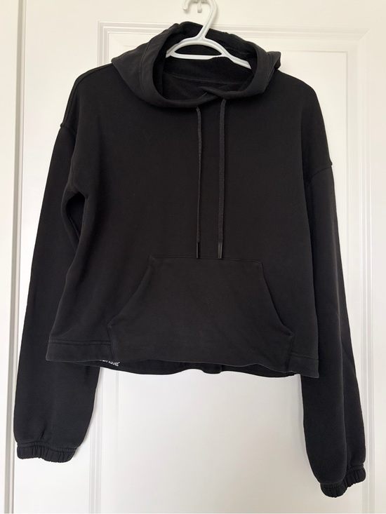 lululemon athletica Tops - Lululemon Black Cropped Hoodie Stronger As One Size 6
Description: